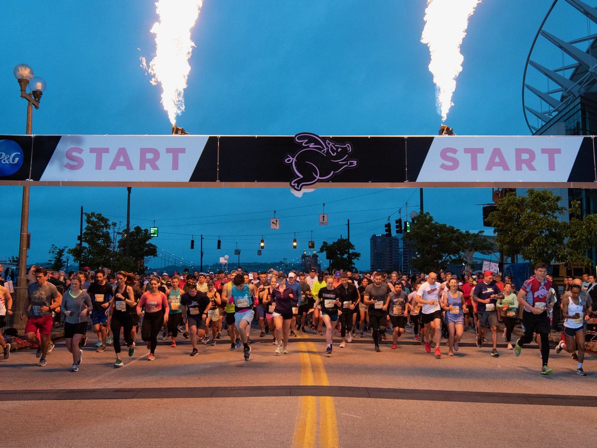 What Time Does The Flying Pig Marathon Start