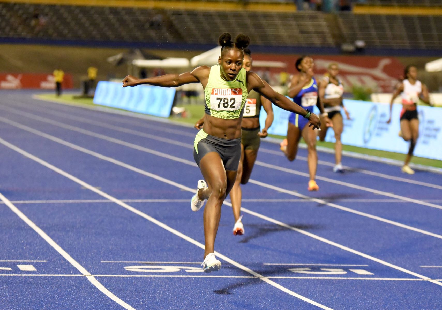 Who Won Womens 200M Track And Field?