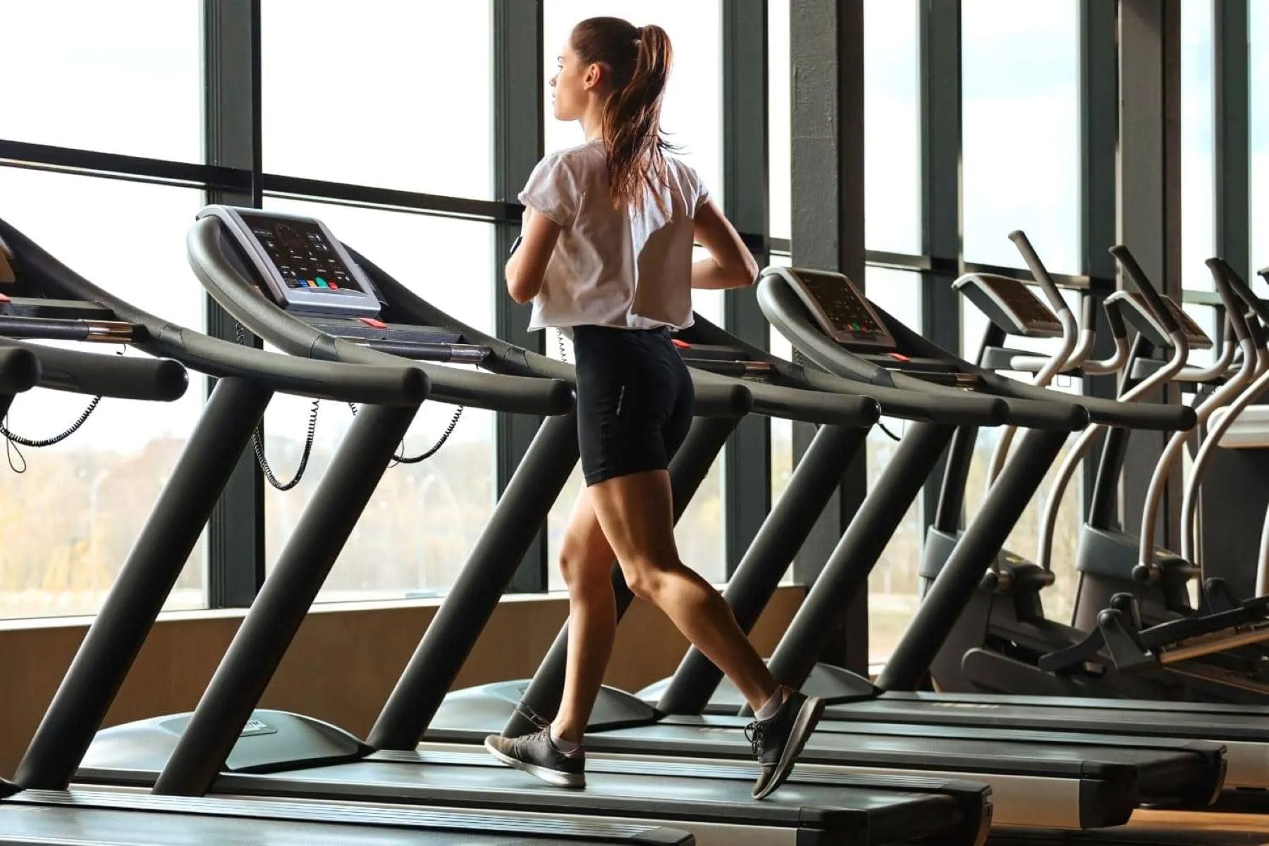 Why Do I Run Slower On Treadmill