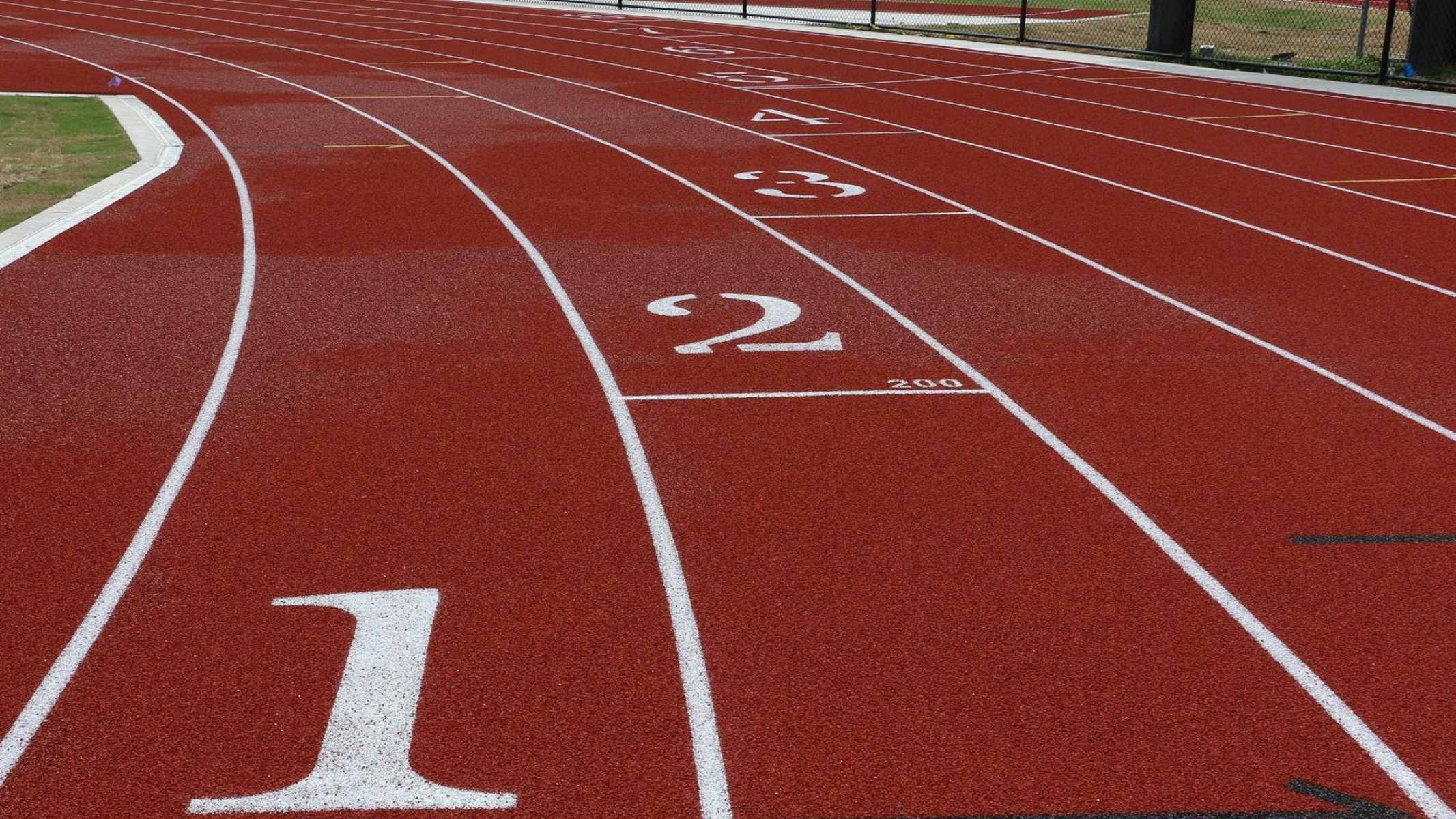 How Many Lanes Are In A Typical Track And Field