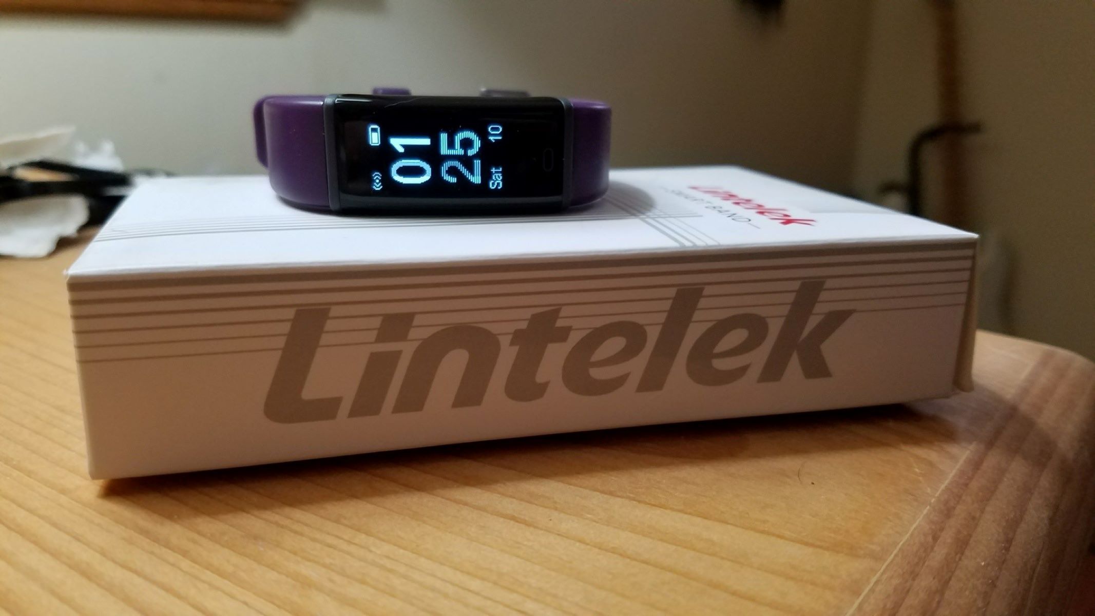 How To Use Lintelek Fitness Tracker