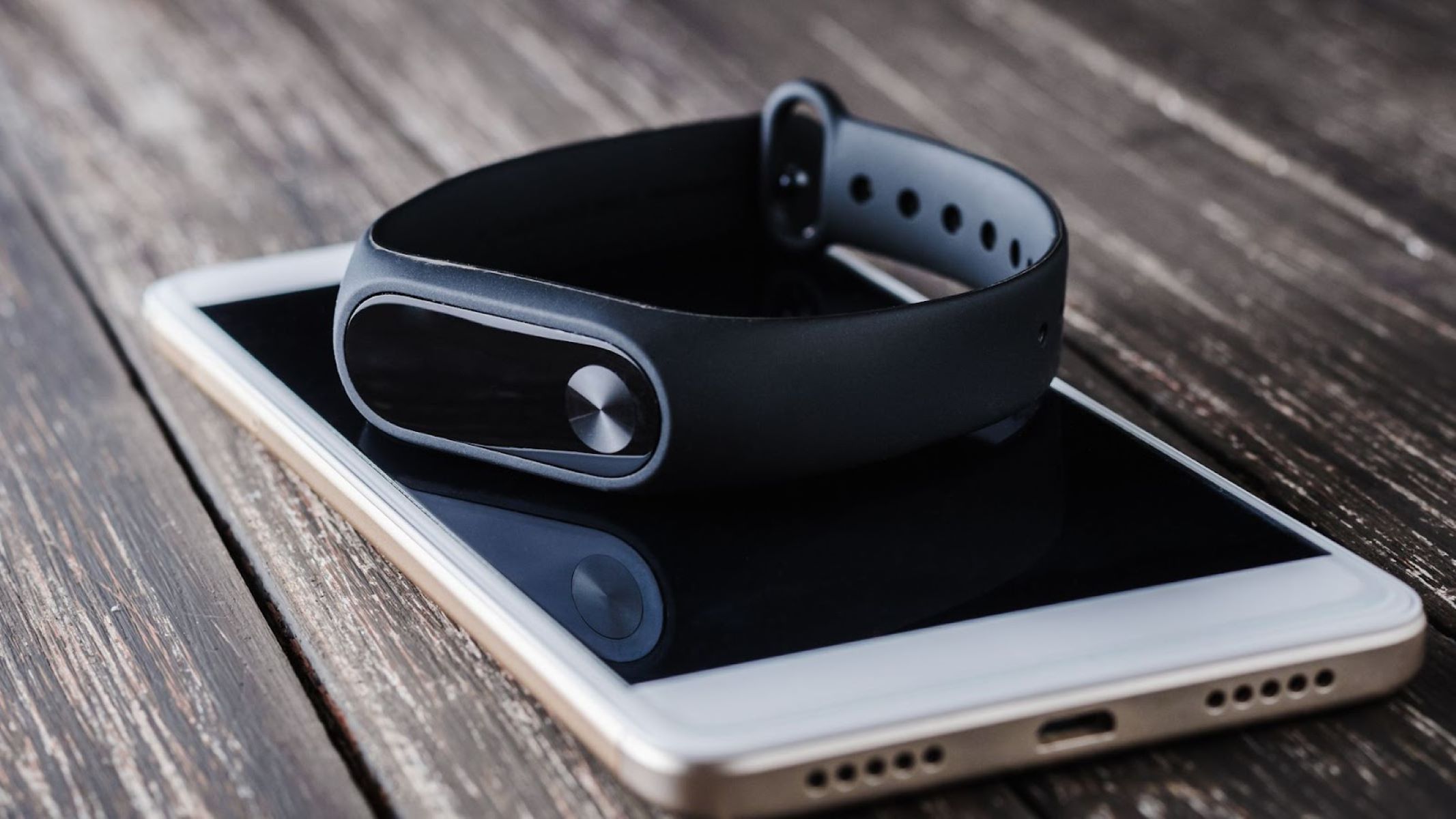 Which Fitness Tracker Works Best With Noom