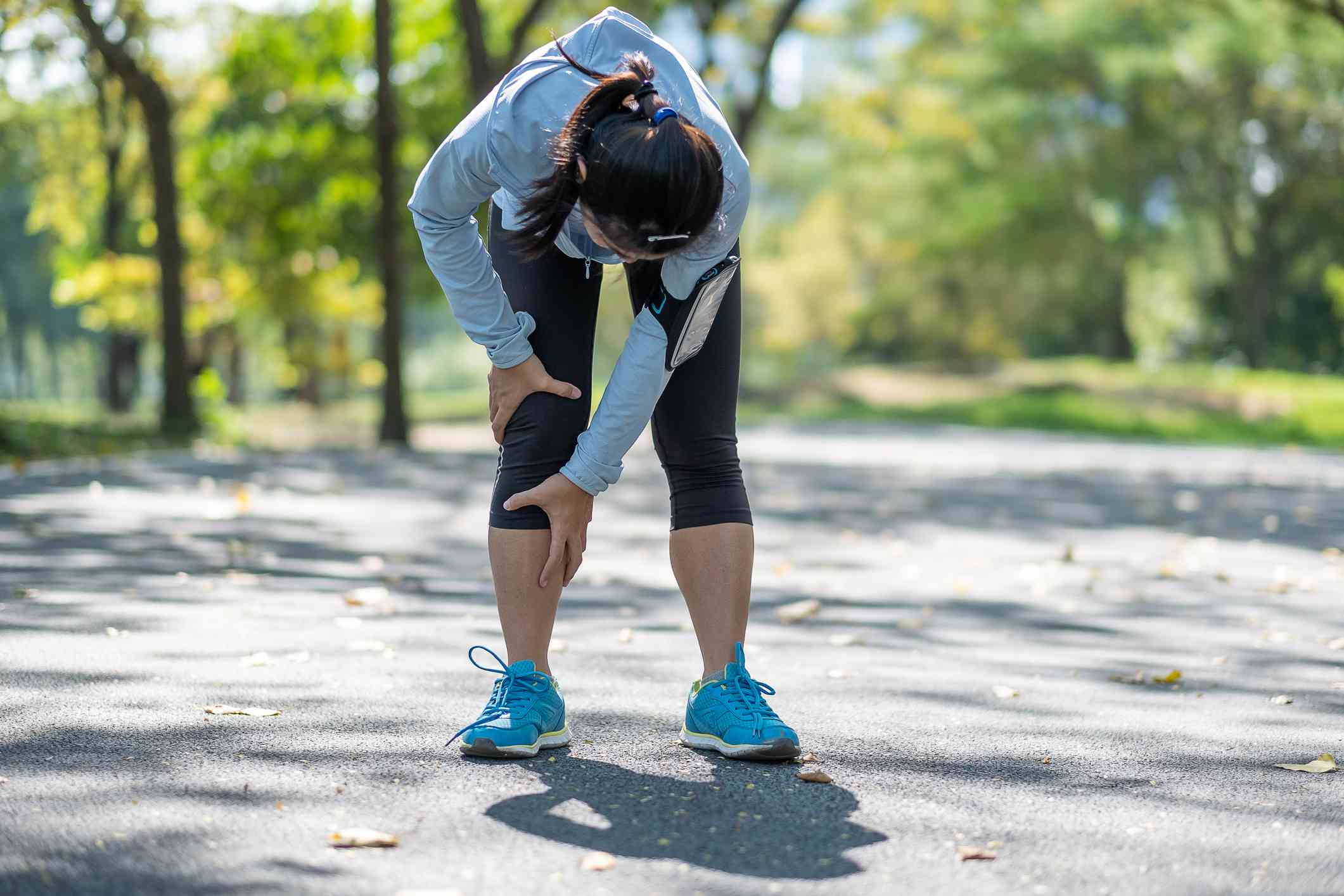 why-does-my-knee-hurt-when-i-workout-runningshorts